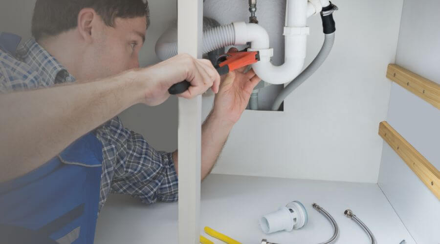 Expert burst pipe repair services in Duncan, MS